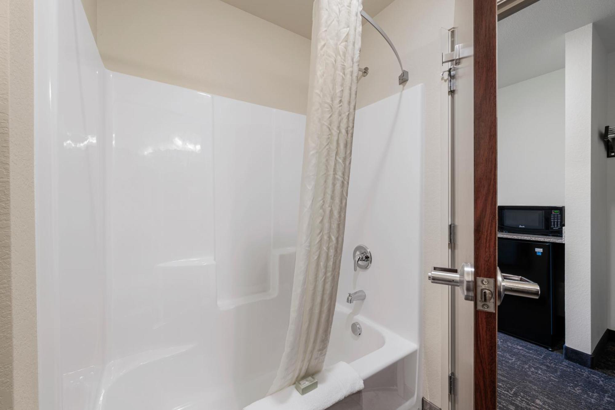 Cobblestone Hotel & Suites - Bellefontaine Luaran gambar